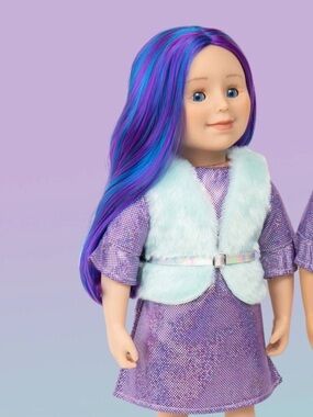 Meet your Posher, Mona